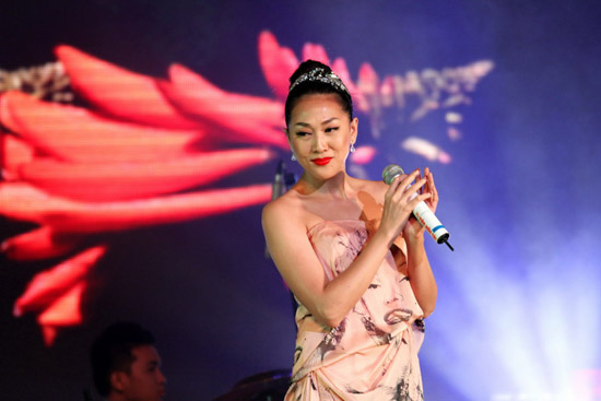 “Mỹ nhân ca” U30 đỉnh cao của Showbiz Việt (P.1)